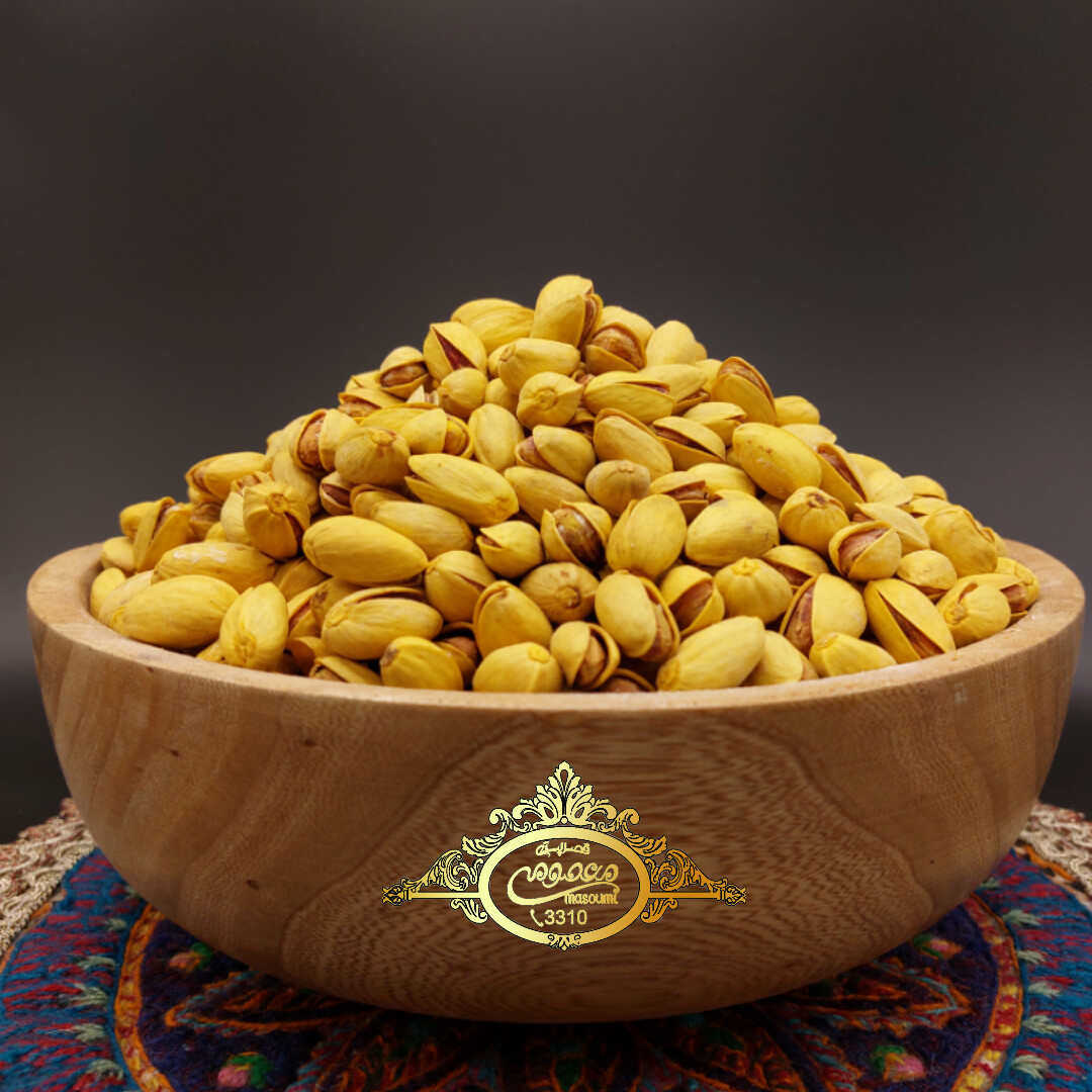 پسته احمدآقایی دستچین (زعفرانی)
