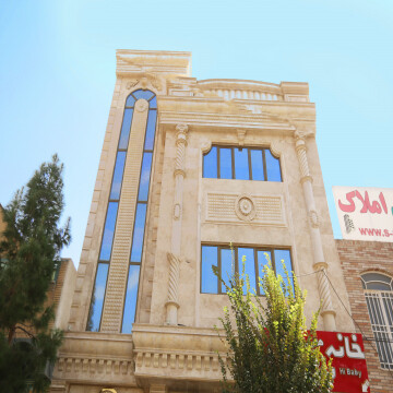 درب و پنجره UPVC رنگی