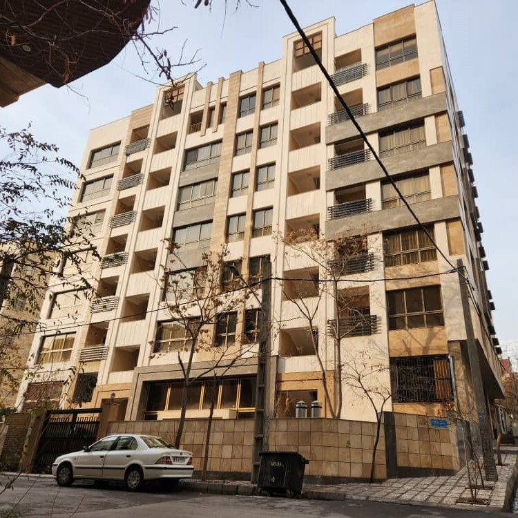 ساختمان مسکونی خیابان ولنجک